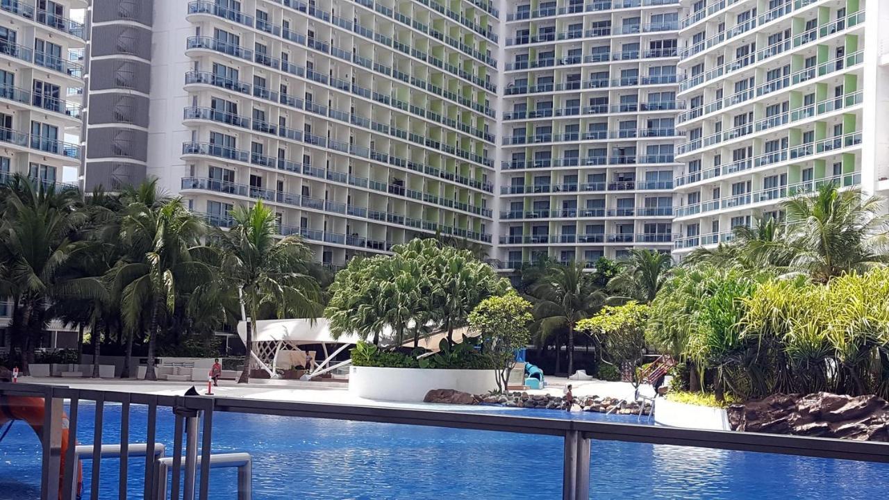 Azure Urban Resort Residences Манила Экстерьер фото